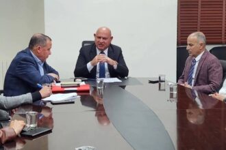 محافظ جرش يدعو لتسريع إطلاق مبادرة “العجلات الخضراء”