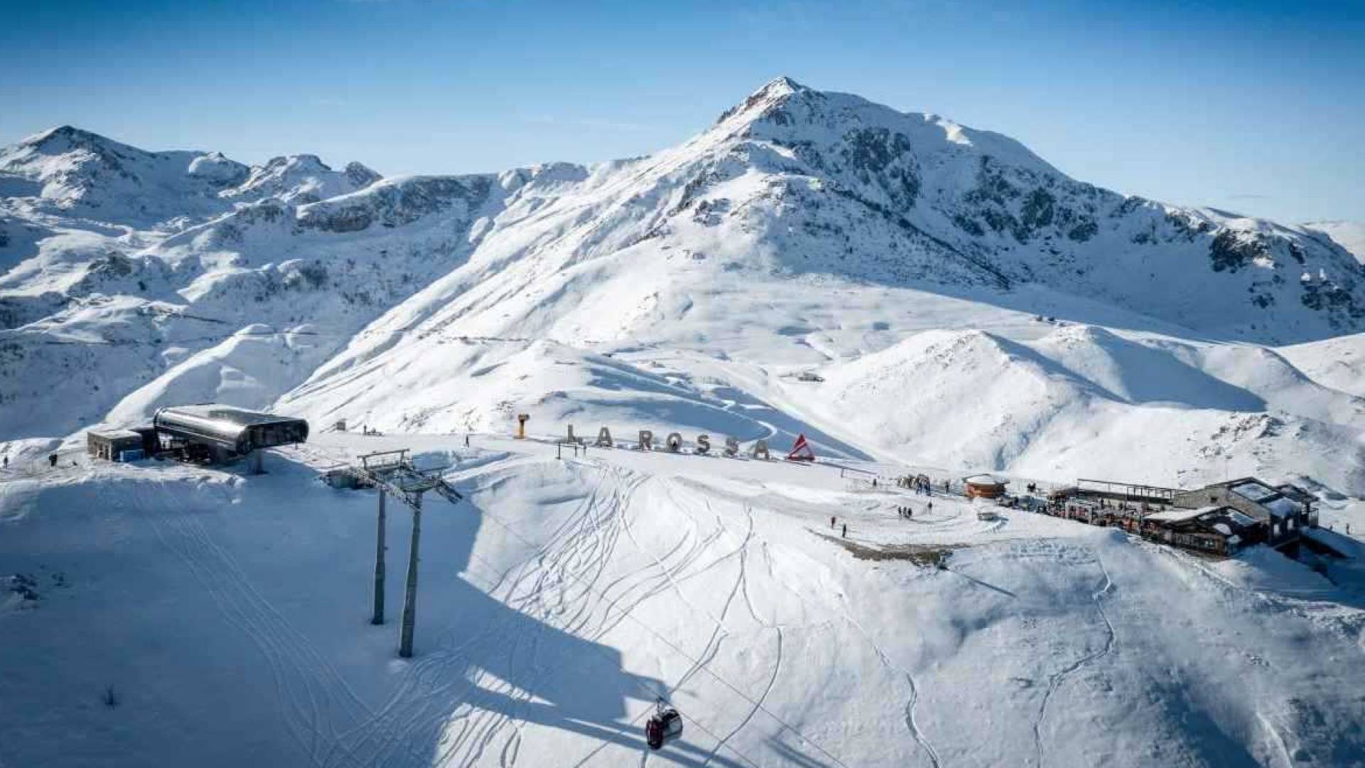 مصرع متزلجين في انهيار ثلجي قرب كورمايور الإيطالية