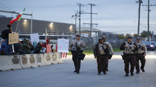 مسؤول أميركي يرفض تعديلات الديمقراطيين على وكالة الهجرة والجمارك