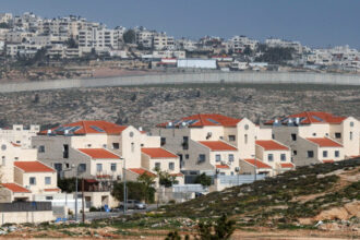 محافظة القدس: خطة “آدم” الاستيطانية تكشف نوايا الضم الممنهج للاحتلال