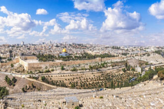 الخطيب: الأردن يقدم دعماً شاملاً للقدس وفلسطين ويحمي المقدسات