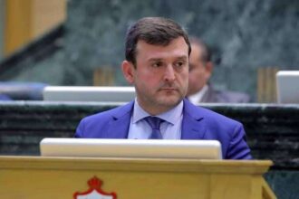 العمري يطالب برقابة صارمة على الأسواق ويرفض أي تعامل مع الاحتلال