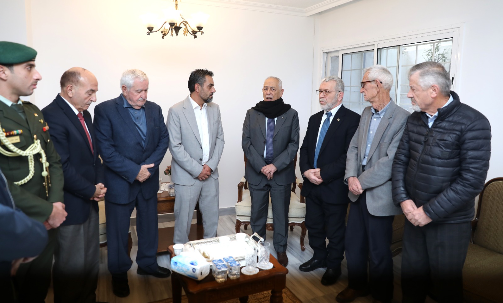 مندوبا عن الملك وولي العهد.. العيسوي يعزي عشائر الشيشاني وحجازي وأبو السمك