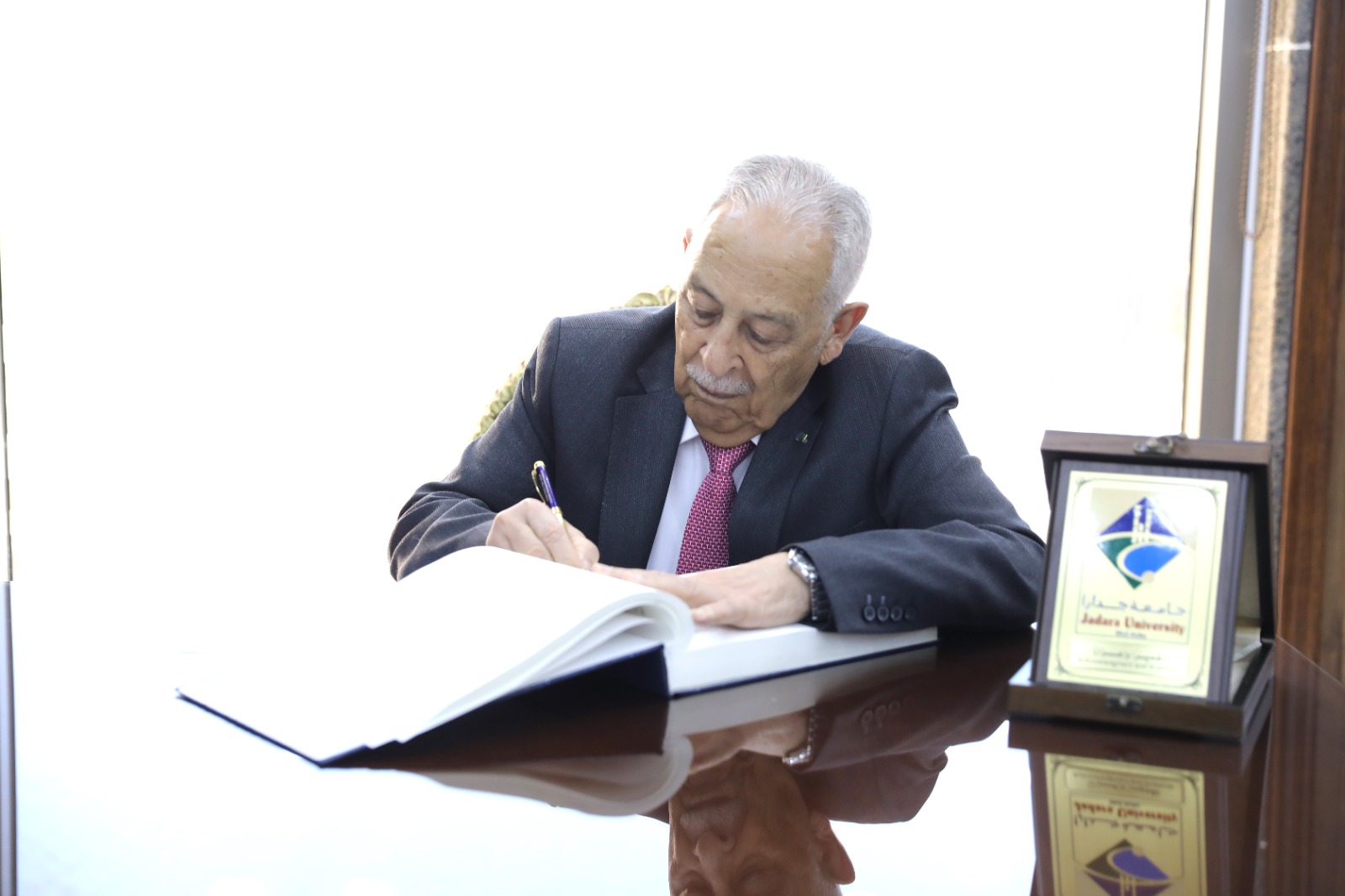 بالفيديو والصور .. العيسوى يرعى احتفال جامعة جدارا بعيد ميلاد قائد الوطن