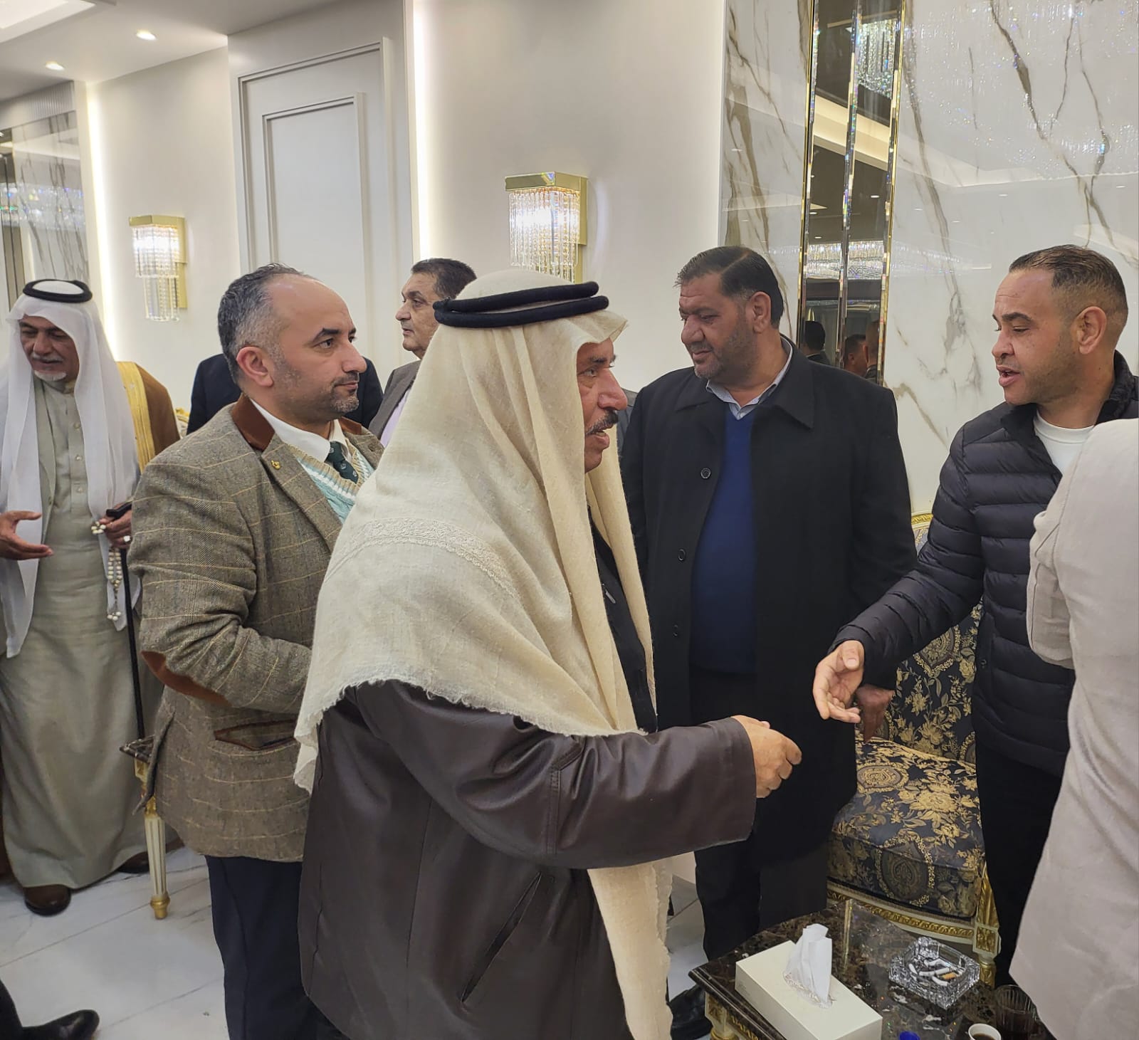 مأدبة إفطار كبرى احتفاءً بتخرج ابناء مروان الركيبات في ديوانه بدابوق