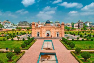  بنغلاديش تنظم انتخابات حاسمة بعد انتفاضة 2024