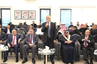 *مندوبا عن الملك وولي العهد...العيسوي يعزي عشيرة النهار/ عباد*