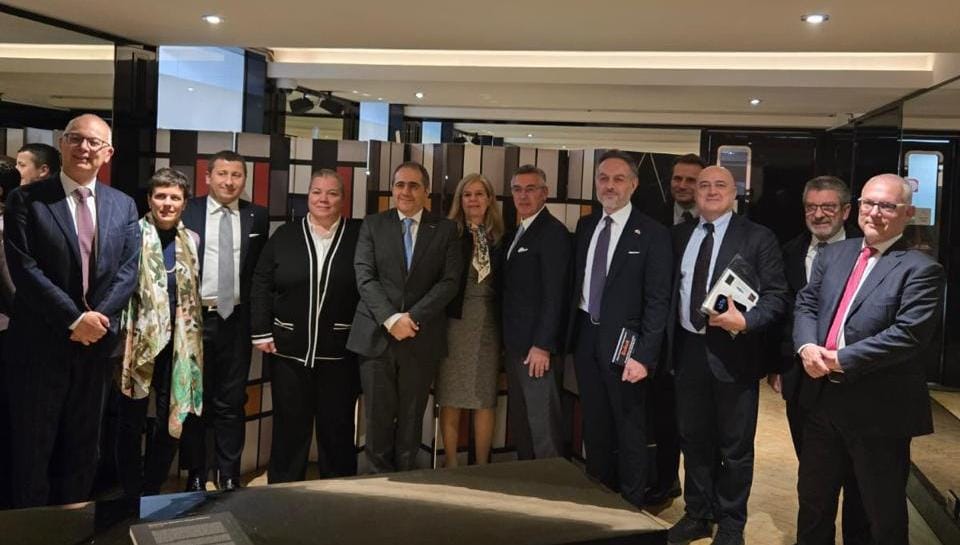 وفد وزاري يلتقي قيادات اقتصادية إيطالية لتعزيز التعاون وترسيخ الأردن كوجهة استثمارية موثوقة في المنطقة