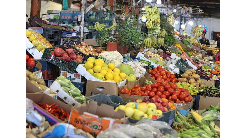 تعرف على أسعار الخضار والفواكه في السوق المحلية