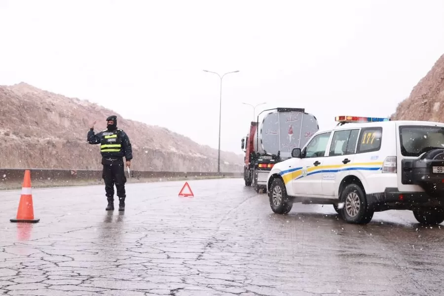 الأمن العام يحذر من المنخفض الجوي المتوقع تأثيره على المملكة اليوم