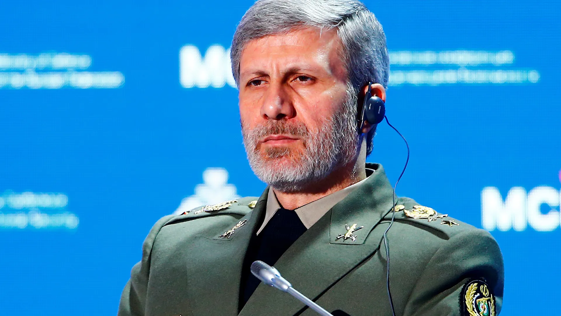 مكتب قائد الجيش الإيراني يصدر بياناً