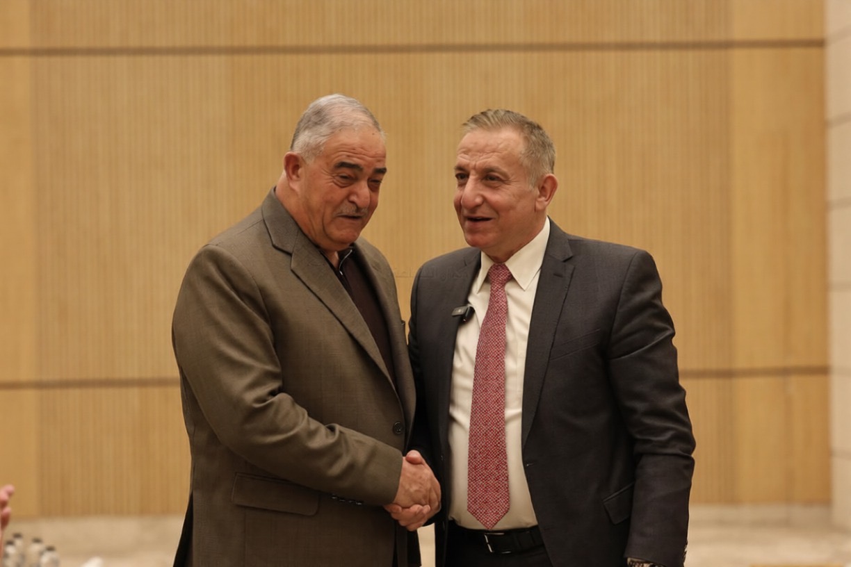 ال بعارة وال المناصرة نسايب