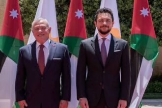 أسرة مول النافورة تهنئ جلالة الملك وولي العهد بحلول عيد الفطر السعيد