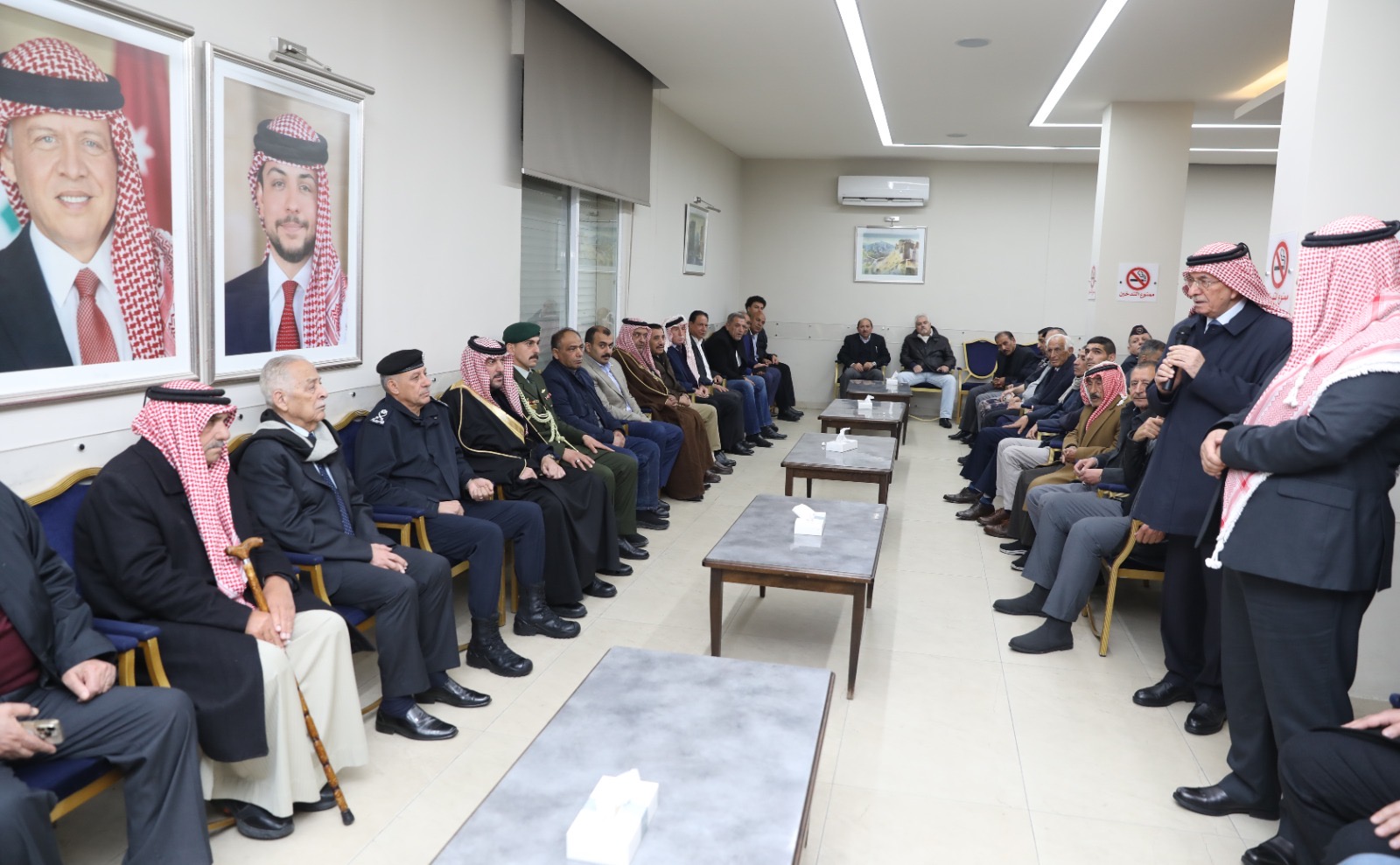 *مندوبا عن الملك وولي العهد...العيسوي يعزي الحديد وماضي والمجالي والخمايسة والريحاني*