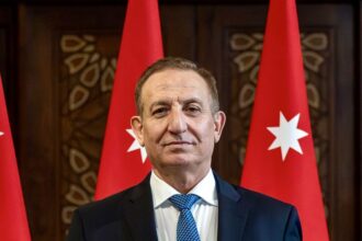 وزير الزراعة يتفقد مديريات جرش وعجلون لتعزيز الخدمات