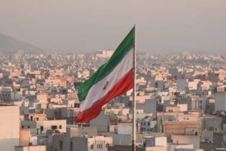 إيران تستهدف مقار مجموعات كردية في كردستان العراق