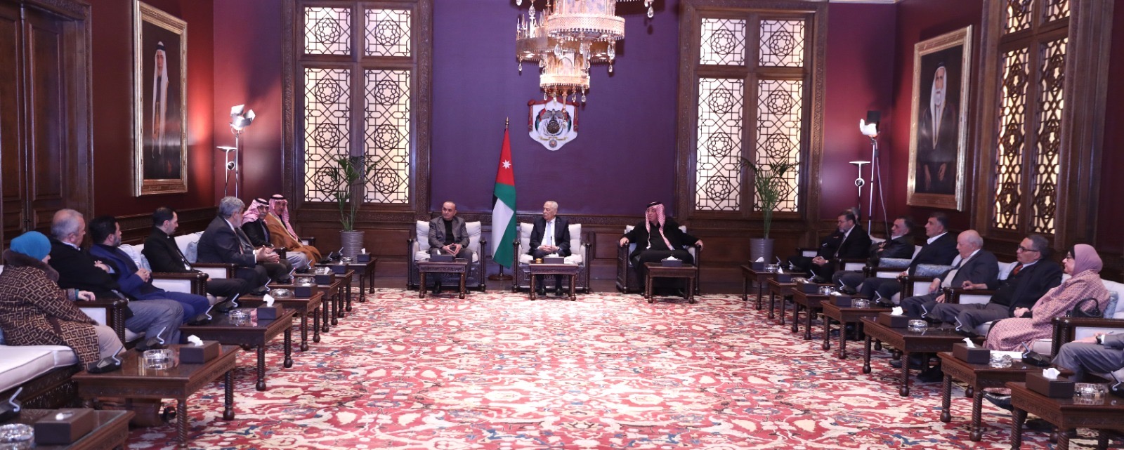 *العيسوي يلتقي وفدا من الجمعية الأردنية للمحافظة على التراث – السلط*