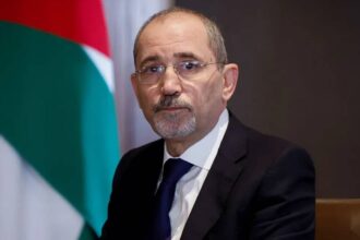 الصفدي: الأردن يدعم حق الإخوة العرب في الدفاع عن أنفسهم