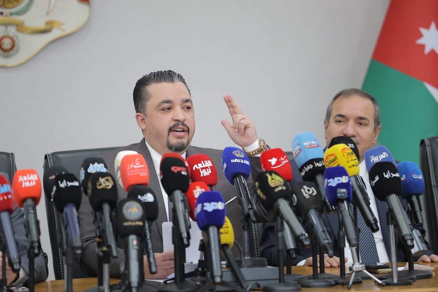 العمل النيابية تطالب بنسخة مترجمة من الدراسة الإكتوارية