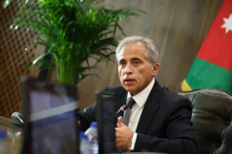 عاجل | جعفر حسان يعقد اجتماعًا لبحث استدامة المخزون وأمن الطاقة