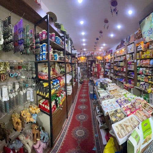 مستوردون. : لدينا خيارات أخرى للاستيراد من الأسواق المعتادة لتقليل الكلف وإمداد المخزون