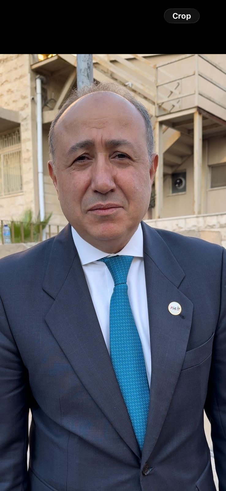 خمسة عقود مقاربة بين الحرف والرصاصة.