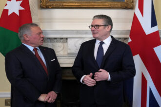 الملك لستارمر: التطورات الإقليمية الراهنة تتطلب تحركا فاعلا من المجتمع الدولي