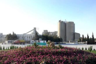 انذار عدلي وشكوى لهيئة النزاهة بخصوص بيع اراضي شركة الاسمنت في الفحيص