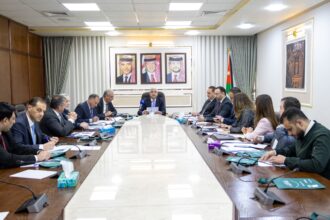 "البيئة النيابية" تناقش وثيقة المساهمة المحددة وطنياً وآليات تنفيذها