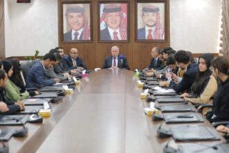 عطية يلتقي برنامج الزمالة البرلمانية.