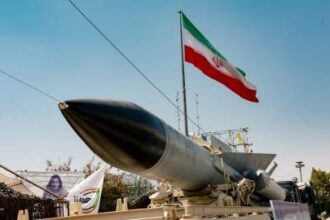 الحرس الثوري الإيراني يعلن جاهزيته لحرب طويلة