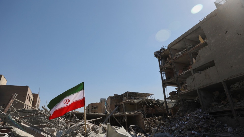 إسرائيل تستهدف قياديًا إيرانيًا بارزًا في طهران