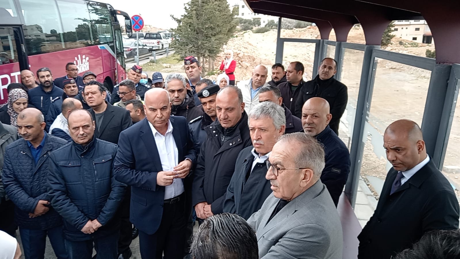 صورة حول : إطلاق مسار الباص السريع بين عمّان والسلط إطلاق مسار الباص السريع بين عمّان والسلط