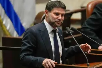 إصابة نجل وزير المالية الإسرائيلي على الحدود اللبنانية