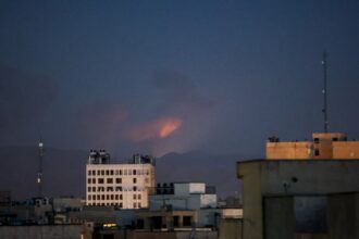 عاجل | ترامب يطالب باستسلام إيران غير المشروط