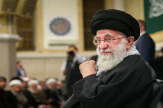 نيويورك تايمز تنشر قائمة المرشحين لخلافة خامنئي