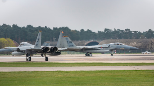 صورة حول : ستارمر: بريطانيا تسمح باستخدام قواعدها للعمليات الدفاعية الأميركية ضد إيران ستارمر: بريطانيا تسمح باستخدام قواعدها للعمليات الدفاعية الأميركية ضد إيران