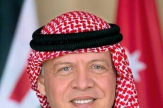 الملك يبحث هاتفيا التصعيد الخطير بالمنطقة مع رئيس أوزبكستان