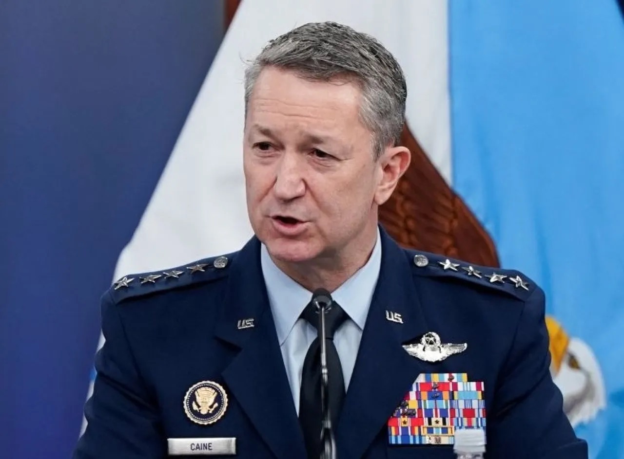 الولايات المتحدة توسع هجماتها على إيران وتستهدف الصواريخ والبحرية بدقة عالية