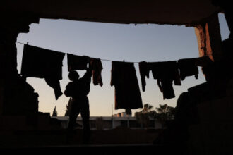 غزة في ظل حرب إيران: هدوء حذر في السماء... وأزمة متصاعدة على الأرض