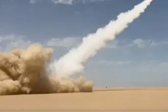 القيادة المركزية الأميركية: صواريخ PrSM تُستخدم لأول مرة في القتال بعملية “إيبيك فيوري”