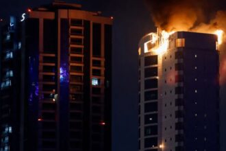 السعودية والكويت تتصدان لهجمات صاروخية إيرانية والبحرين تتعرض لانفجارات