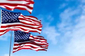 السفارة الأمريكية في عمّان تحذر مواطنيها من التطورات الأمنية بالمنطقة