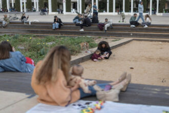 حزب الله يستهدف قاعدة إسرائيلية قرب تل أبيب بصاروخ نوعي