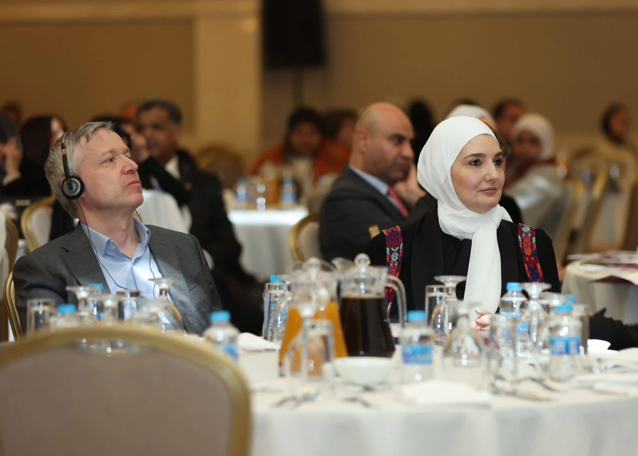 "راصد" يكرّم برلمانيات بمناسبة يوم المرأة العالمي