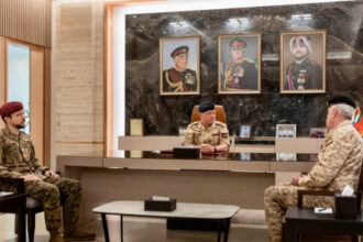 الملك يطلع على جاهزية القوات المسلحة