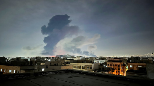 دول غربية تغلق سفاراتها في طهران وتنقل طواقمها بسبب الحرب