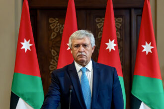 الأردن وكازاخستان تعززان التعاون في قطاع النقل وتطوير السكك الحديدية