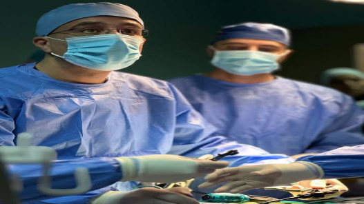 مستشفى الملكة رانيا للأطفال يُجري أول عمليتين باستخدام المنظار لعلاج أكياس رئوية لدى الأطفال