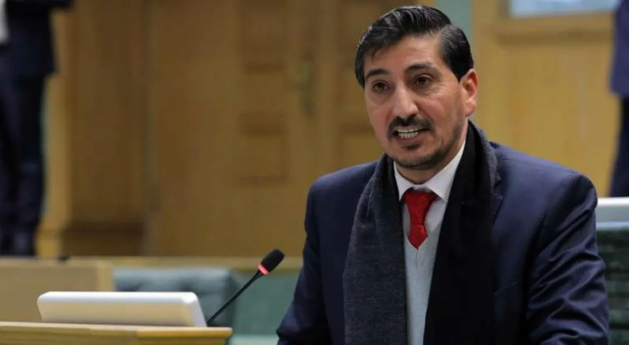 القطاونة: “قطع اليد لكل من يعتدي على المال العام”